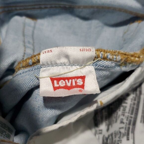 Levis 501 150s in Light Wash Size 28 - Picture 13 of 14